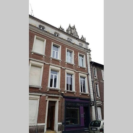F1 Au Pied De La Cathedrale Apartment Beauvais Exterior photo